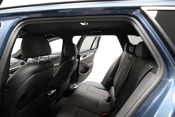 BMW 530e 16 of 25