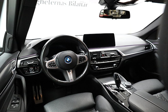 BMW 530e 3 of 25