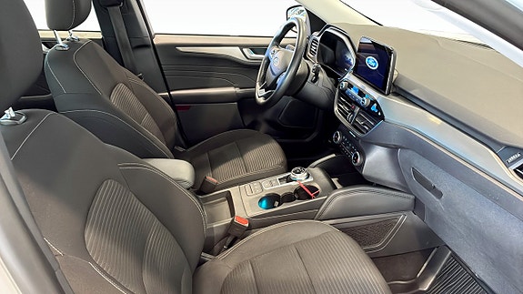 Ford Kuga 3 of 12