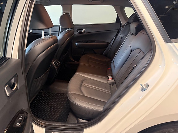 Kia Optima 14 of 20