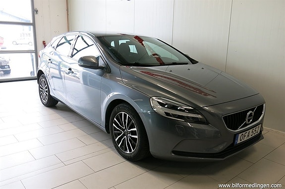 Volvo V40 5 of 5