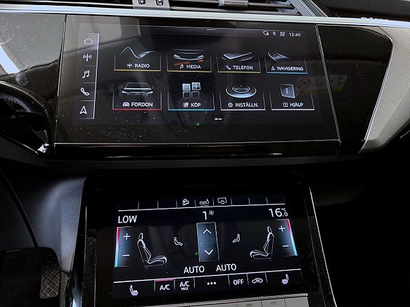 Audi e-tron 13 of 16