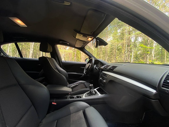 BMW 120i 6 of 10