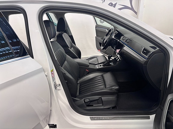 Skoda Superb 6 of 17