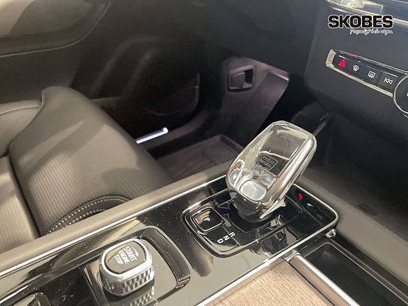 Volvo XC90 17 of 19