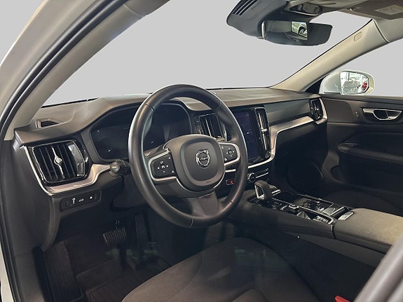 Volvo V60 13 of 18