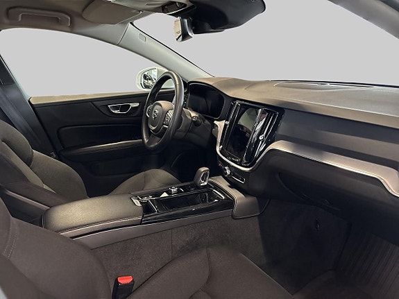 Volvo V60 9 of 18