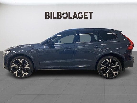 Volvo XC60 2 of 5