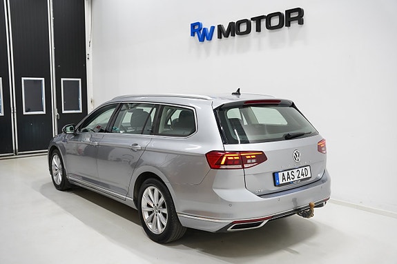 Volkswagen Passat 4 of 5