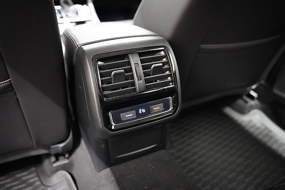 Volkswagen Passat 20 of 23