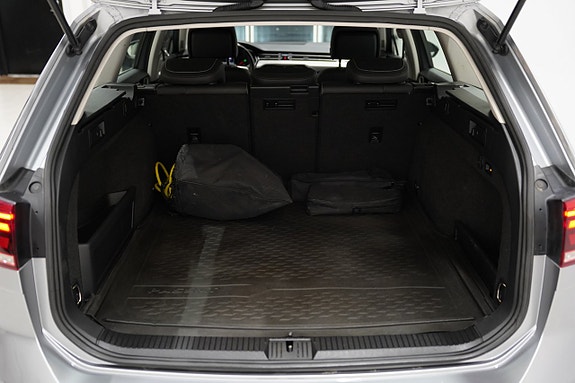 Volkswagen Passat 22 of 23