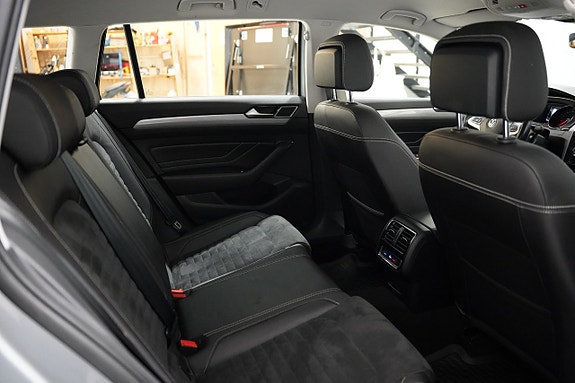 Volkswagen Passat 21 of 23