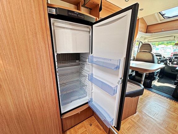 Adria Matrix M 590 SG, Under 6 m, 3500 kg 7 of 16