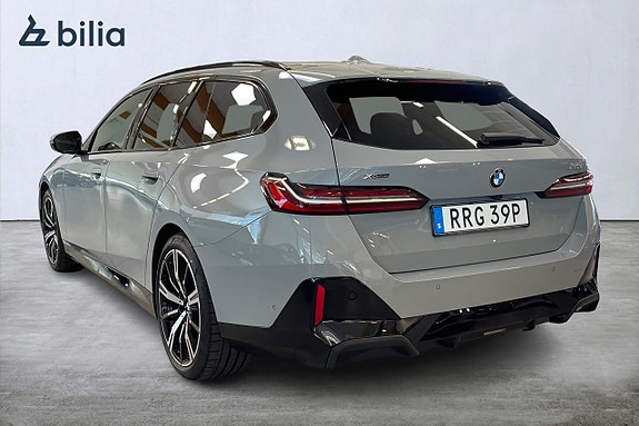 BMW 520d 2 of 5