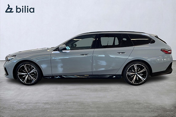 BMW 520d 3 of 5