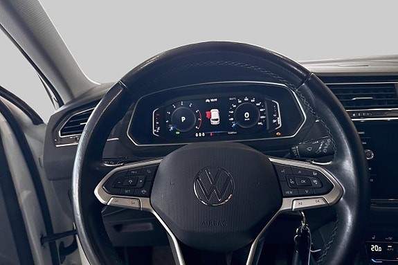 Volkswagen Tiguan 9 of 20
