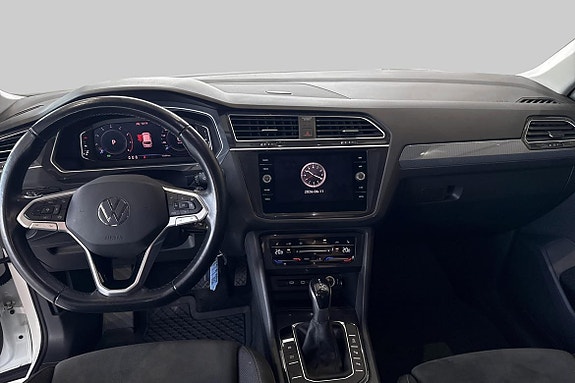 Volkswagen Tiguan 8 of 20