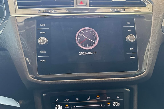 Volkswagen Tiguan 12 of 20