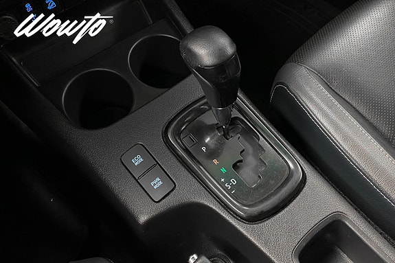 Toyota HiLux 15 of 24