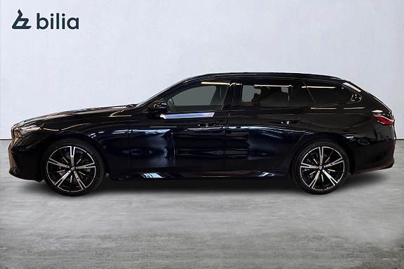 BMW 520d 3 of 5