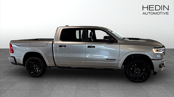 Dodge RAM 1500 6 of 13