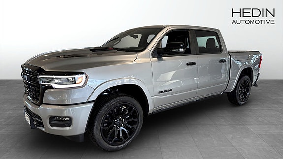 Dodge RAM 1500 9 of 13