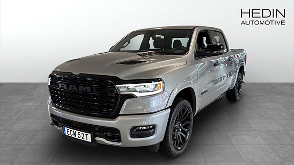 Dodge RAM 1500 8 of 13