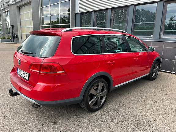 Volkswagen Passat Alltrack 4 of 5