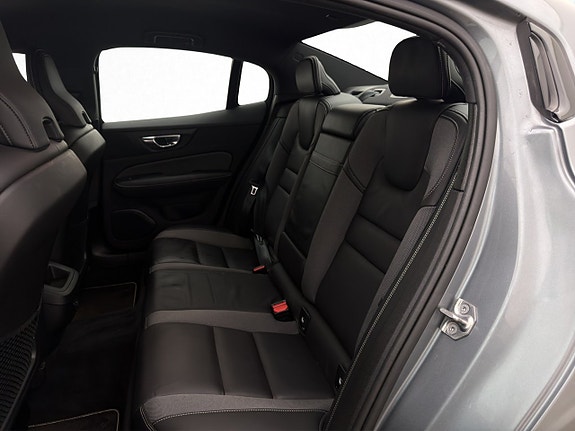 Volvo S60 28 of 30