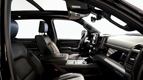 Dodge RAM 1500 4 of 5