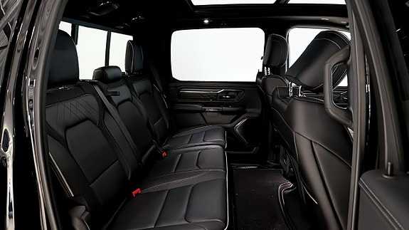 Dodge RAM 1500 5 of 5
