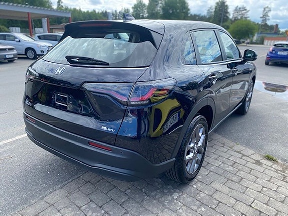 Honda ZR-V 3 of 5