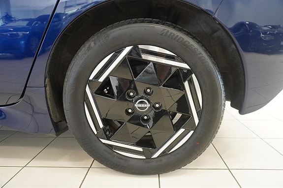 Nissan Leaf 7 of 13