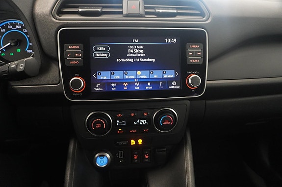 Nissan Leaf 12 of 13