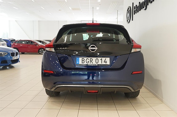 Nissan Leaf 6 of 13