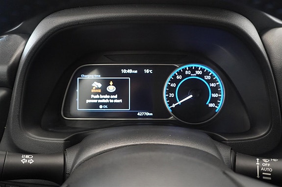 Nissan Leaf 11 of 13