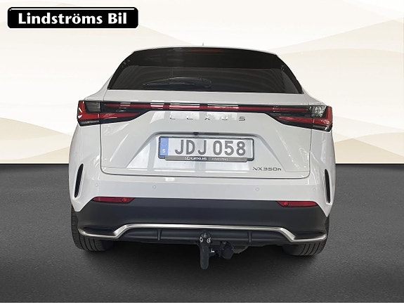 Lexus NX350h 8 of 20