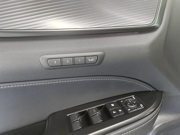 Lexus NX350h 20 of 20