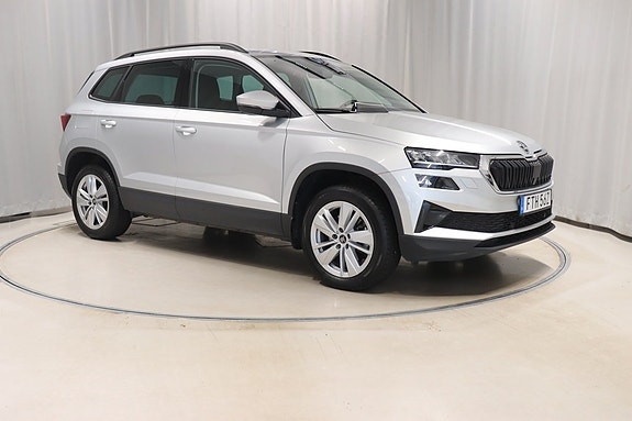 Skoda Karoq 3 of 5