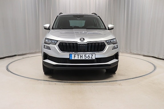 Skoda Karoq 2 of 5