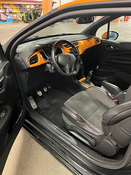 Citroen DS3 3 of 5