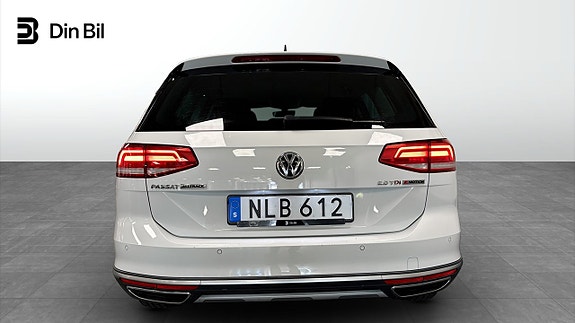 Volkswagen Passat Alltrack 5 of 5