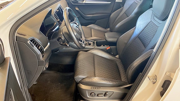 Skoda Karoq 8 of 17