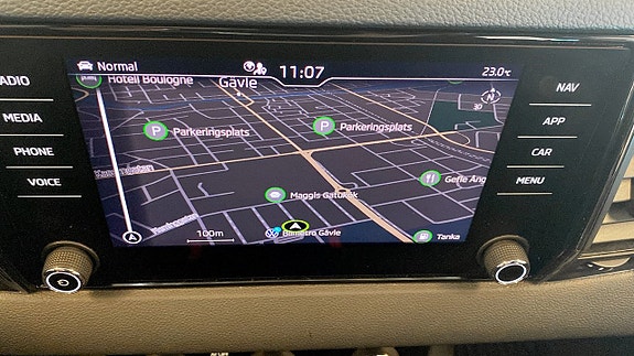 Skoda Karoq 16 of 17