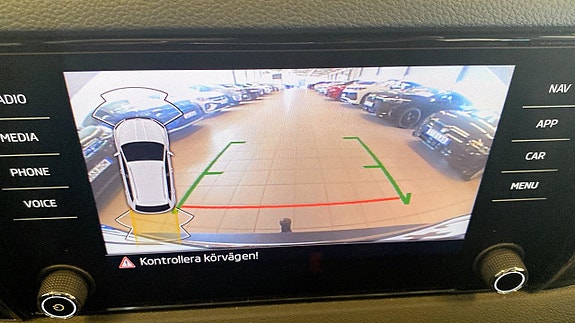 Skoda Karoq 14 of 17