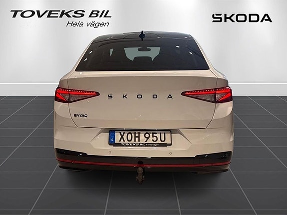 Skoda Enyaq 3 of 5