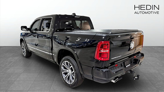 Dodge RAM 1500 7 of 13