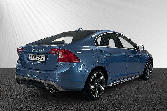 Volvo S60 3 of 5