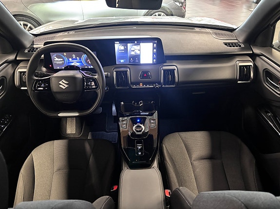 Suzuki eVitara 7 of 11