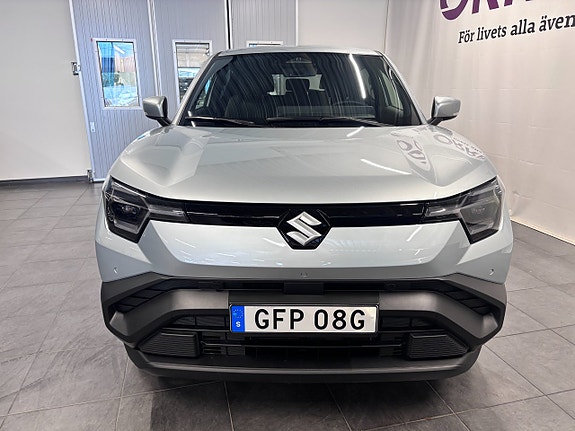Suzuki eVitara 2 of 11